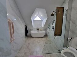 Sembawang Hills Estate (D20), Terrace #327456981